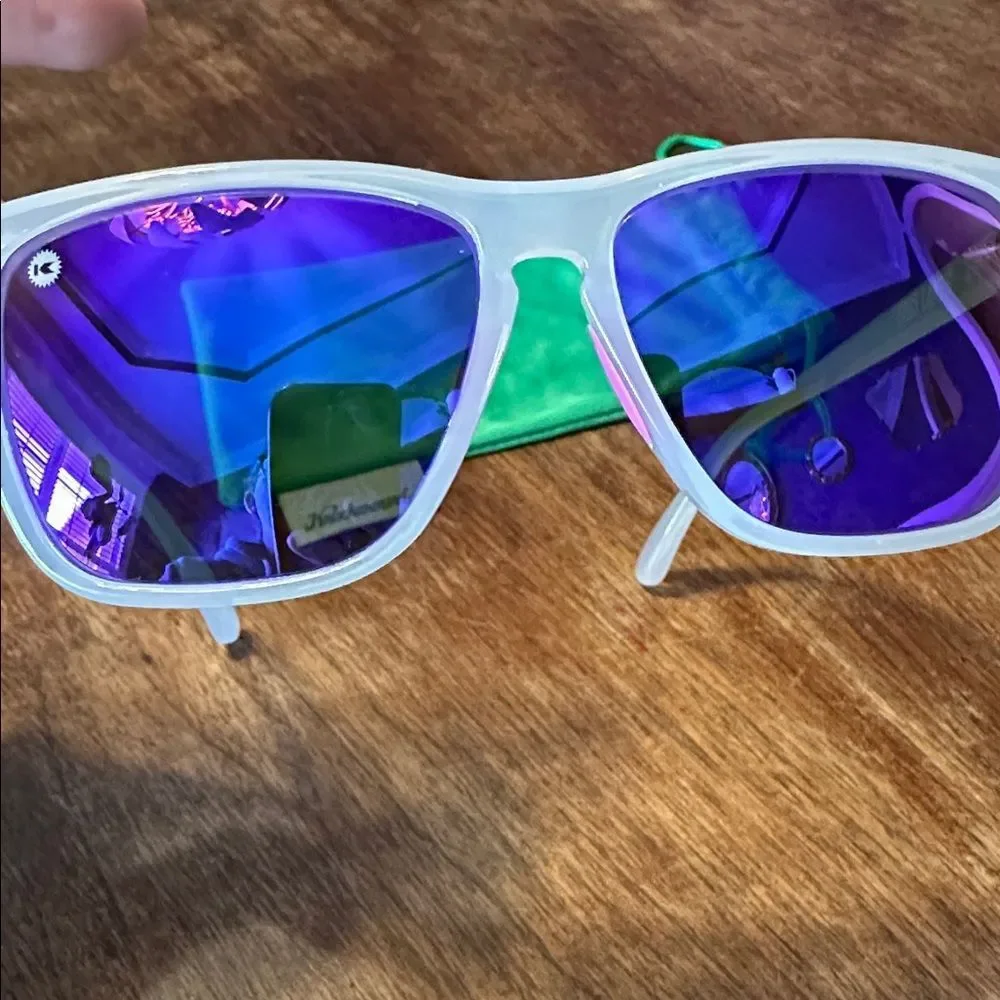 NWOT Polarized Knockaround Fast Lanes Clear with purple Sunglasses with Pouch